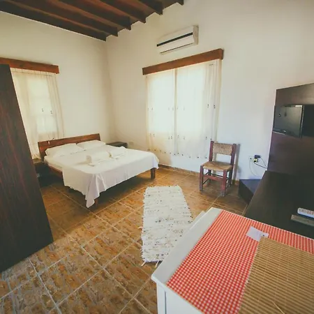 Castle Karpasia Agro At Rizokarpasso Guest house