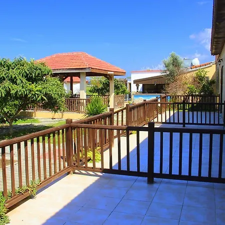 Guest house Castle Karpasia Agro At Rizokarpasso *
